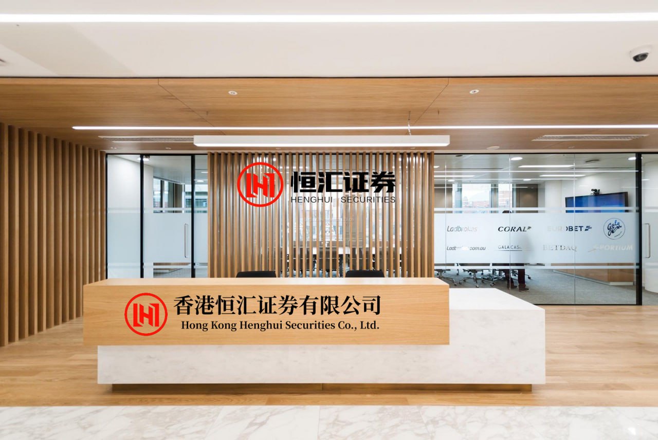 仁信 清华大学李稻葵：“不能因为钱一下子拿不出来，就让提高农民养老金从长计议，很多交了一辈子公粮的老人他们年事已高，等不起了！”那一笔笔错综复杂、难以厘清的历史旧账，犹如层层迷雾，隐匿着往昔的纠葛与故事，它们在岁月长河中沉淀，等待着后人去探寻真相。2026年的今天，当我们谈论经济数据时，...